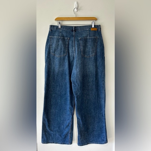 DU/ER Performance Denim Lite Pleated Pant - Slate Indigo - Picture 6 of 12